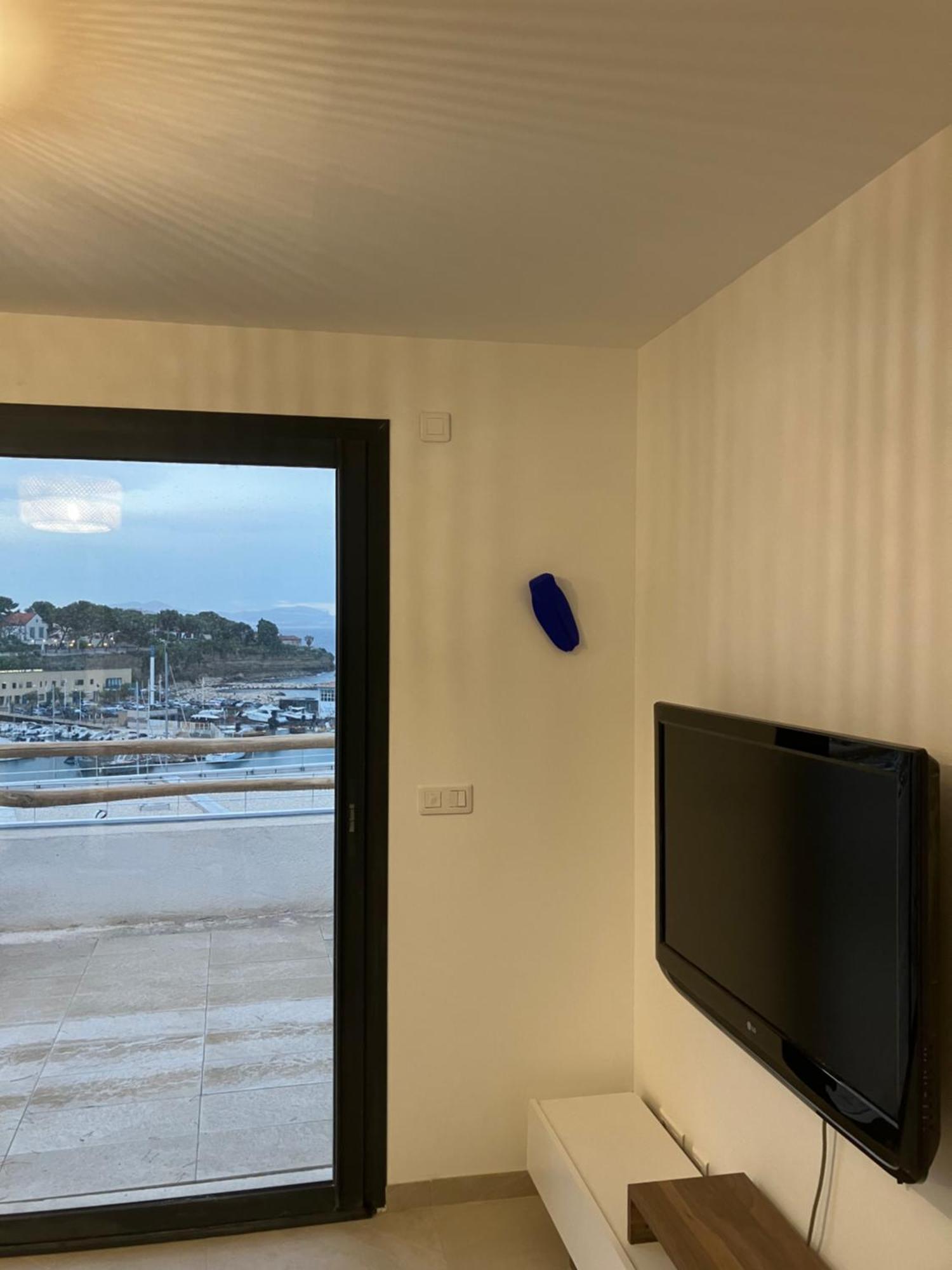 Апартаменты T2 Vue Sur Le Port Jacuzzi Terrasse Et Parking Карри-ле-Руэ Экстерьер фото