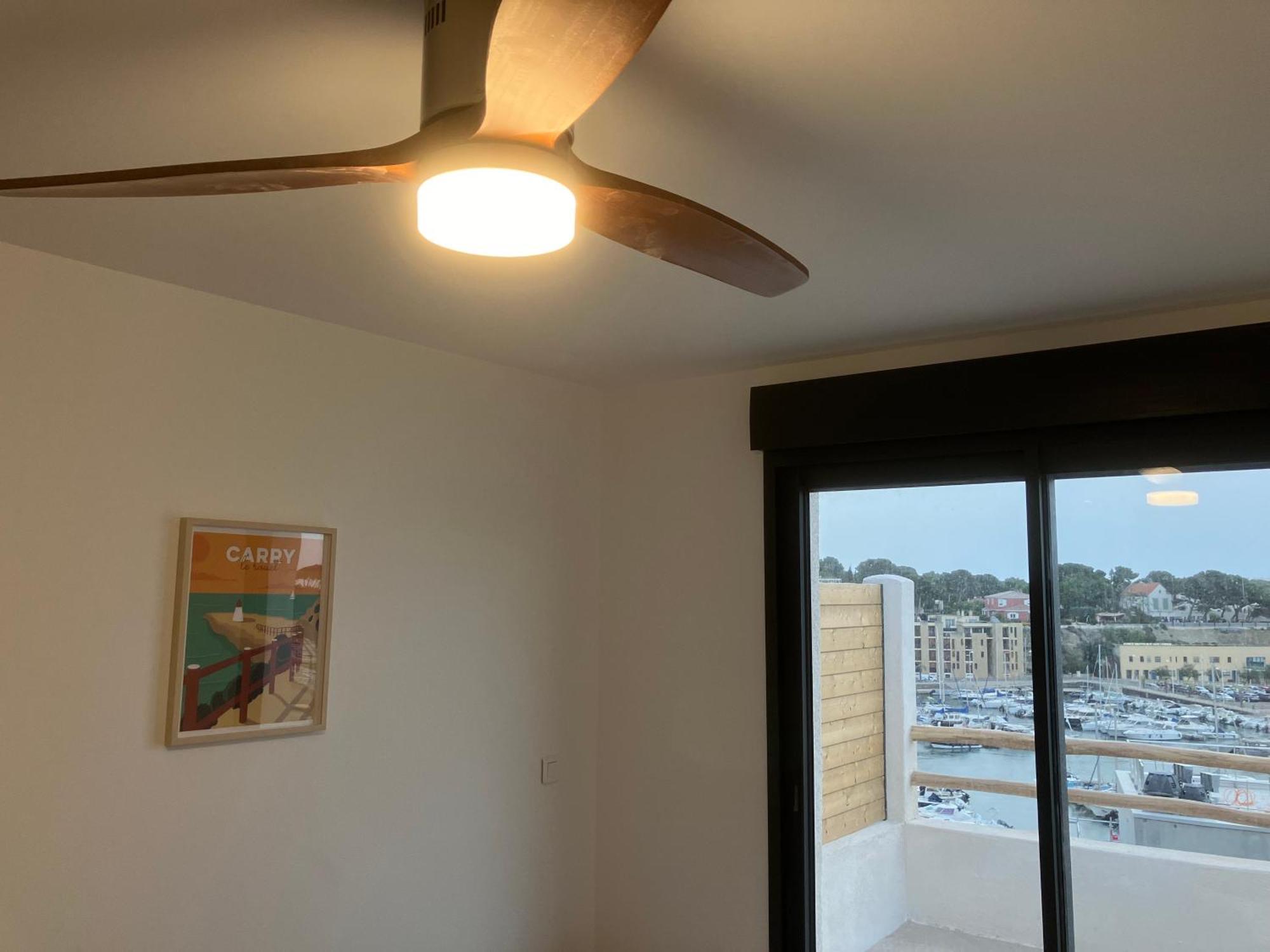Апартаменты T2 Vue Sur Le Port Jacuzzi Terrasse Et Parking Карри-ле-Руэ Экстерьер фото