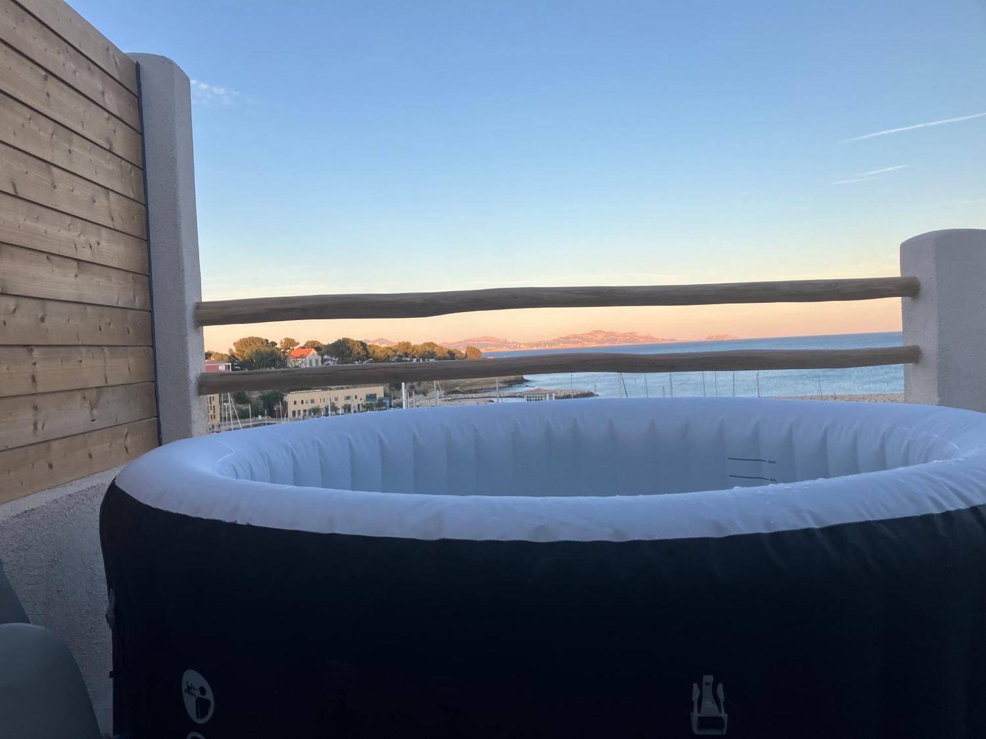 Апартаменты T2 Vue Sur Le Port Jacuzzi Terrasse Et Parking Карри-ле-Руэ Экстерьер фото